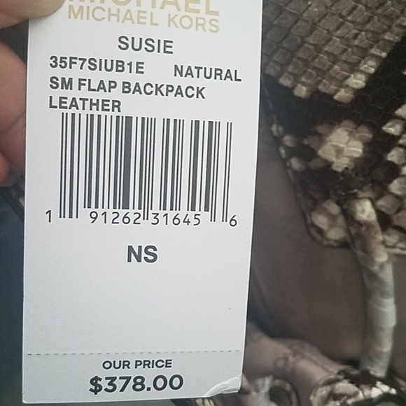 Michael Kors Susie Small Flap Pebbled Leather Back - Picture 7 of 8